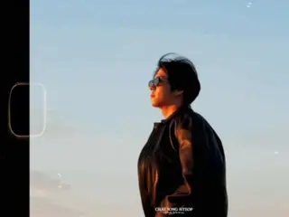 Choi Jeong Hyup, dazzling as he drives a bright red sports car... First clip from photobook revealed (video included)