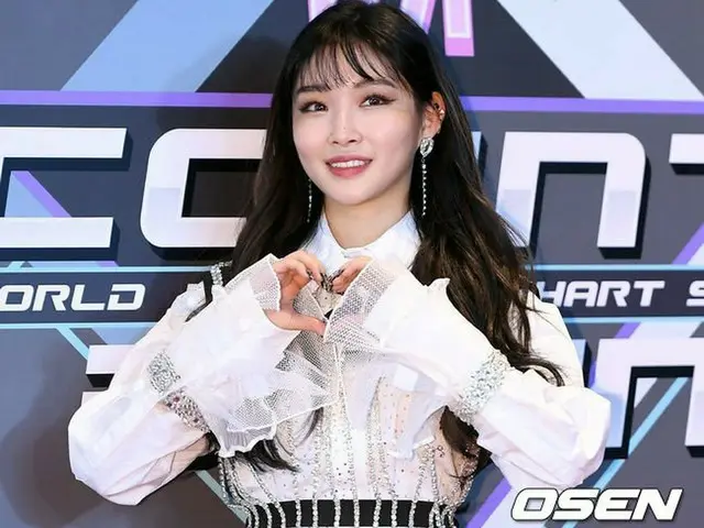 CHUNG HA, Mnet ”M COUNTDOWN” Attended the photo wall before live broadcasting.On the afternoon of th