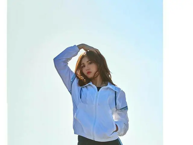 【G Official bp】 Jeon Somi, published photos. BEANPOLESPORT.