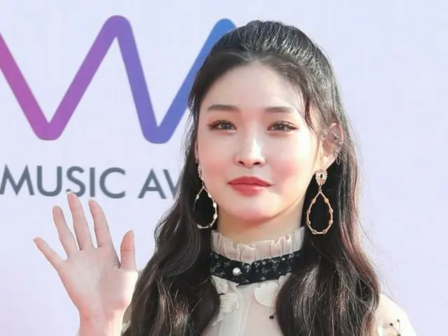CHUNG HA attends the ”U+5G THE FACT MUSIC AWARDS” red carpet event.Incheon-Nandong gymnasium on the