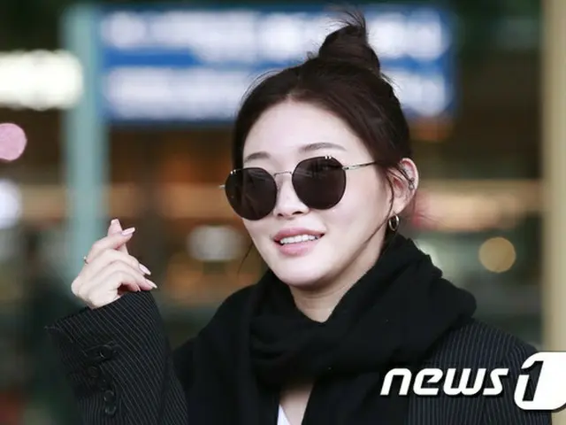 CHUNG HA departs for Milan, Italy. 19th morning, Incheon International Airport.