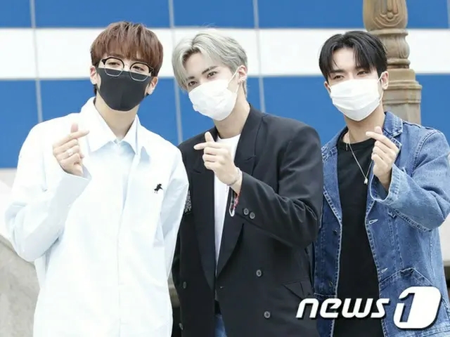 "PENTAGON" Wooseok & Yan An & Yuto entered the studio for  "Cube Communication" 
