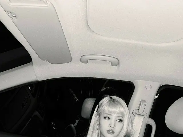 [T Official] (G), I-DLE, [#Minni] Getaway 🖤 I started calling my first solo TV 