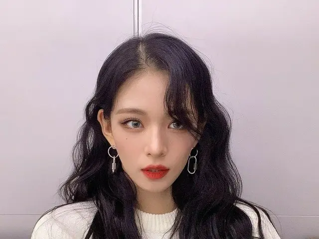 [T Official] fromis_9, [#Chae Young] Today's weather is very nice, isn't it? Fro