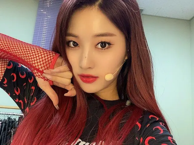 [T Official] EVERGLOW, [#prefecture] Yesterday! Was it the KEI cover stage (laug