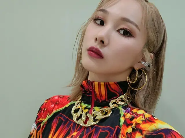 [T Official] EVERGLOW, [#Lost child] How you like that reinterpreted just like E