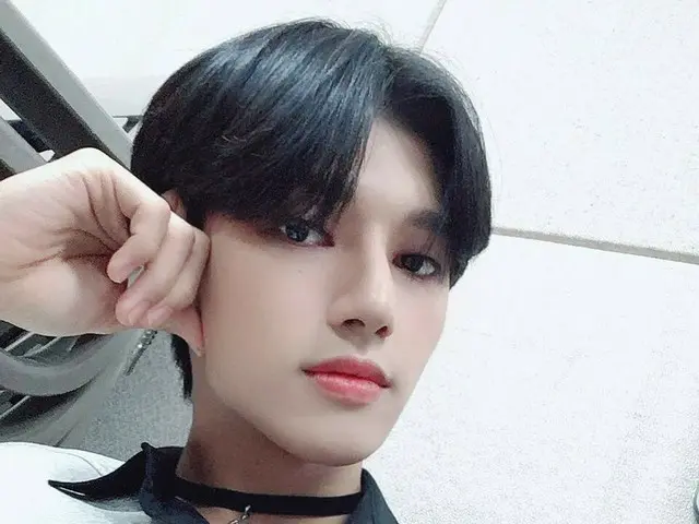 [T Official] ATEEZ, [#Wooyoung] Today at 6 o'clock, there are some huge ups～ #AT