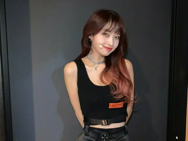 [T Official] EVERGLOW, [#Prefecture] Today's costumes will be beautiful 🖤 Forev