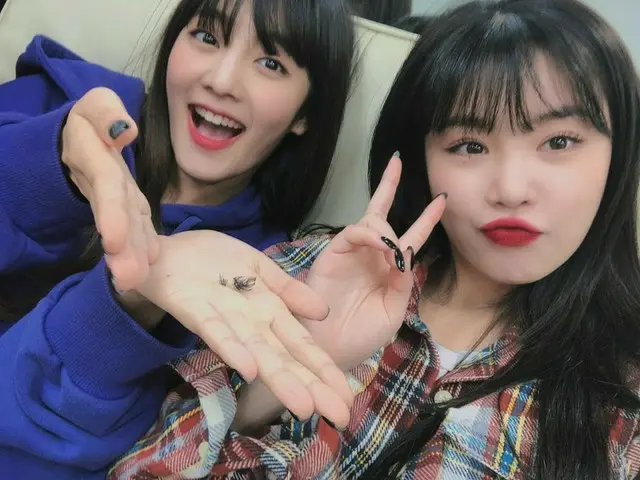 [T Official] (G), I-DLE, [#Visit] Happy Birthday Onnin 💜 Let's be happy until t