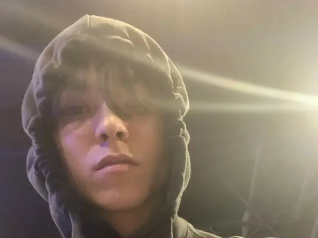 [JT Official] SEVENTEEN, RT pledis_17: [17'S Vernon] selfie for the first time i