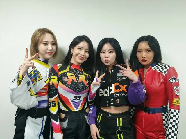 [T Official] MAMAMOO, [#MAMAMOO] Soon at 3:40, Moomoo broadcast on MBC "2020 Liv