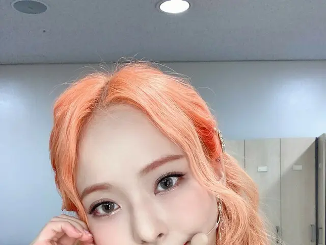 [T Official] LOONA, Orbit! You can immediately see #LOONA's "Why Not?", Which re