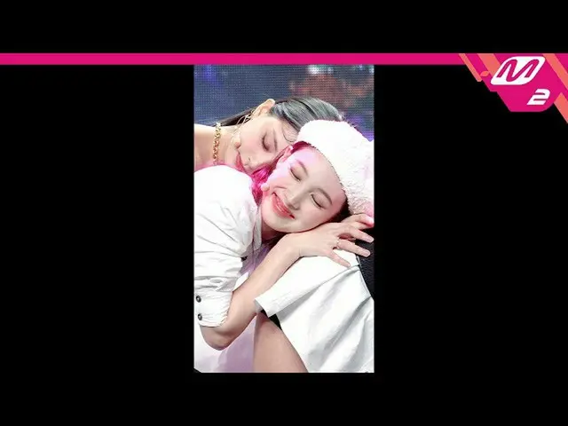 [Official mn2] [MPD Fan Cam] TWICE_  NAYEON Fan Cam 4K "UP NO MORE" (TWICE_ _ NA
