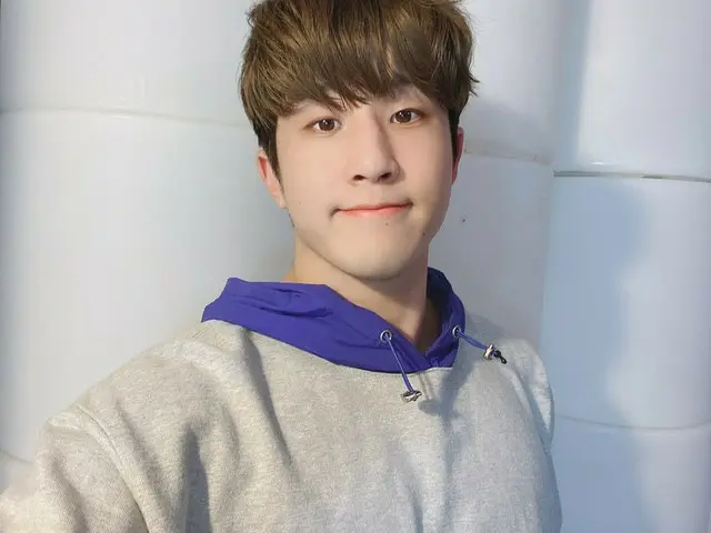 [T Official] ASTRO cuts hair! Huff. It's nice to be very clean #Good night #Hair