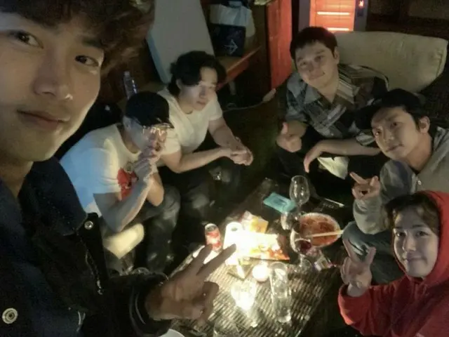 #2PM, "Group Photo" is Hot Topic in Korea.