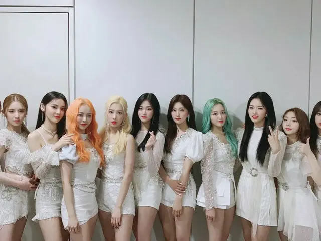 [T Official] LOONA (Loona), Goodbye2020 ⭐️ Let's have the last moment of theyear with #LOONA 🔥 See