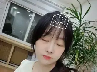 [T Official] LABOUM, [#YUJEONG] Cafe latte 💛 What day is it today?! 🙈 Soon at 
