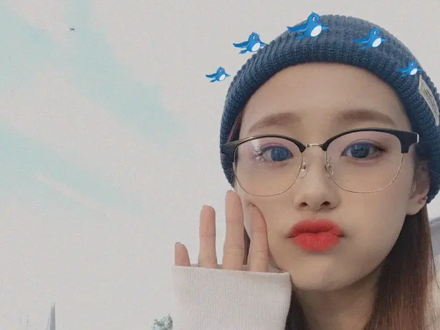 [T Official] LOONA (Loona), [#Center / #Chuu] Past beanie + tune LOL ㅋㅎㅎ Is itilluminating? 🙈💞 Tod