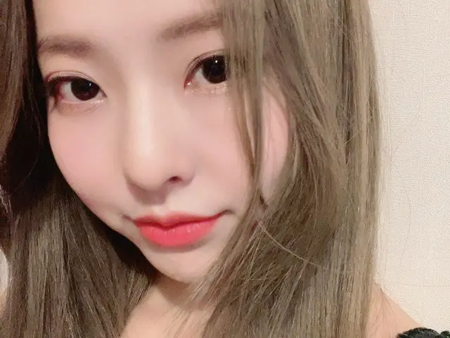 [T Official] LOONA (Loona), [#ViVi] 🌸🌸 Wait only for spring 🌸🌸 #LOONA #LOONA ..