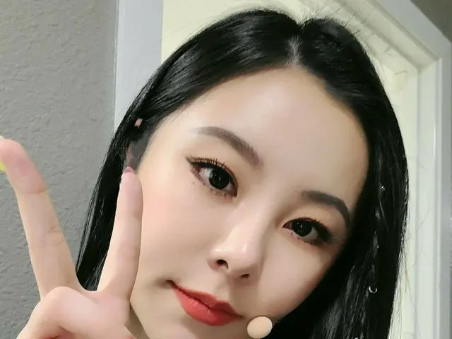[T Official] MAMAMOO, [#Wheein] Moomoo, soon at 5 o'clock, Enjoy with KBS2”MUSIC BANK” Wheein 💚 #Wh