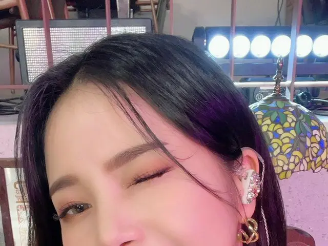 [T Official] MAMAMOO, [#Solar] We, Muumuu, after a while at 5 o'clock, KBS2”President's ears are don