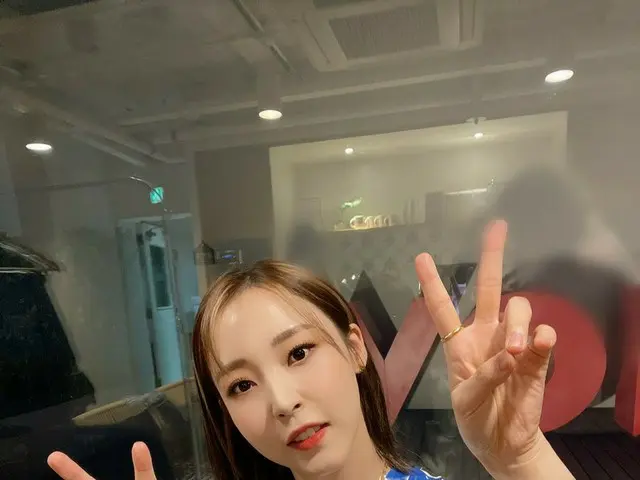 [T Official] MAMAMOO, [#MOON BYUL] We, Muumuu, for a while at 9 o'clock with thestars ”studio door n