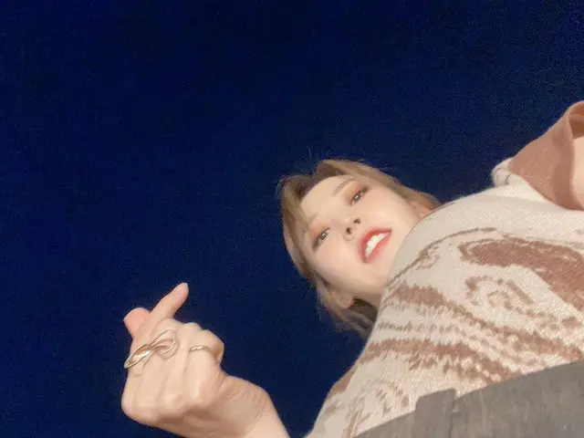[T Official] MAMAMOO, [#MOON BYUL] After a while, at 9 o'clock, we Muumuueveryone star neighbor now