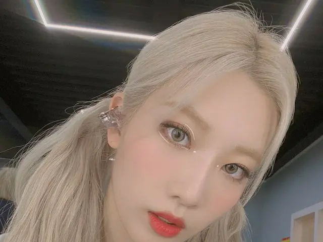 [T Official] LOONA (Loona), [#Kinritsu / #KimLip] Muscle Rabbit Lang 🖤 #LOONA#LOONA ..