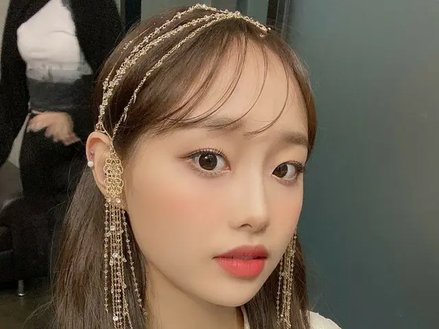 [T Official] LOONA (Loona), [#Center / #Chuu] 🌝✨🌜 Orbit's dream lender Ooooo 🌛💫🌟#LOONA #LOONA .