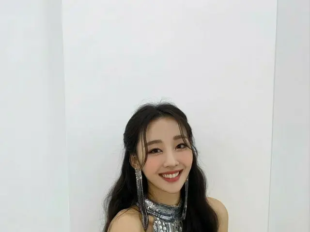 [T Official] LOONA (Loona), [#Eve / #Yves] Rolling Stone Korea Behind 📸 ♥ ️#LOONA #LOONA ..