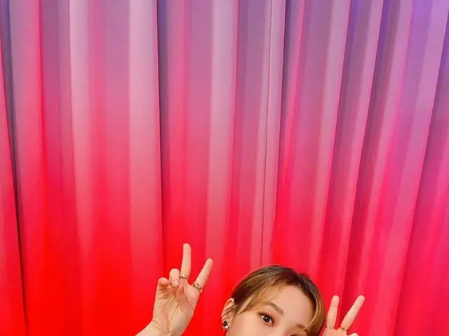 [T Official] MAMAMOO, [#MOON BYUL] We, Muumuu, after a while, watch Friday nightwith stars at 9 o'cl