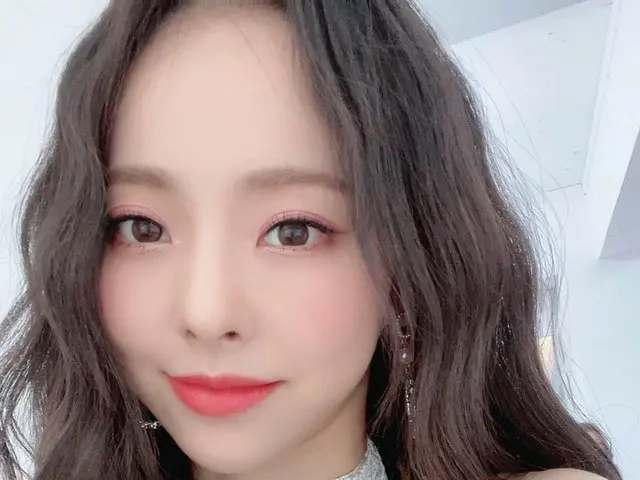 [T Official] LOONA (Loona), [#ViVi] Interesting gravure shooting date 📸 #LOONA#LOONA ..