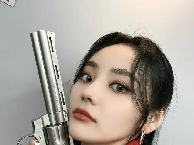[T Official] LOONA (Loona), [#Frank / #JinSoul] I brought a behind-the-scenescut that I couldn't sol