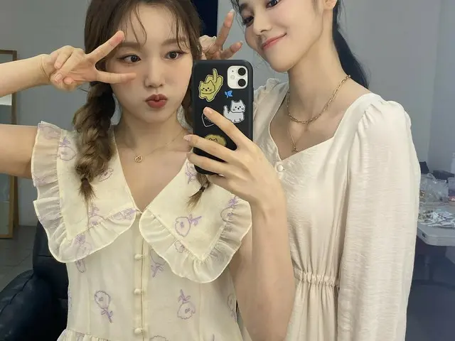 [T Official] LOONA (Loona), [#Frank / #JinSoul] I brought a behind-the-scenescut that I couldn't sol