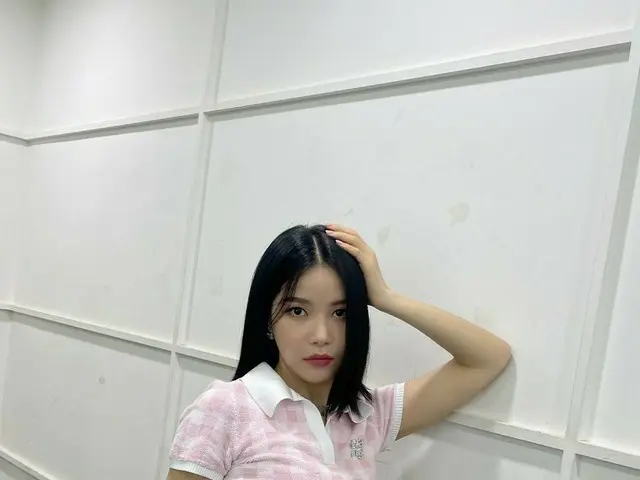 [T Official] MAMAMOO, [#Solar] We, Muumuu, after a while, 10:30 KBS2 ”The newsinger of the song we l