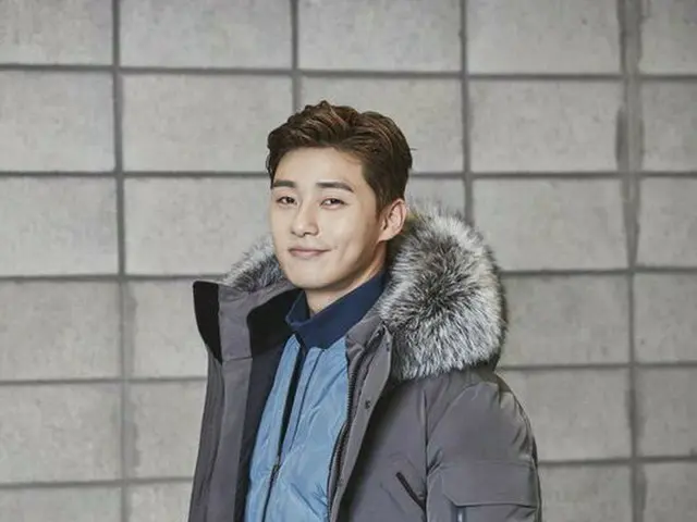 Actor Park Seo Jun, released pictures. Korea is already winter. .