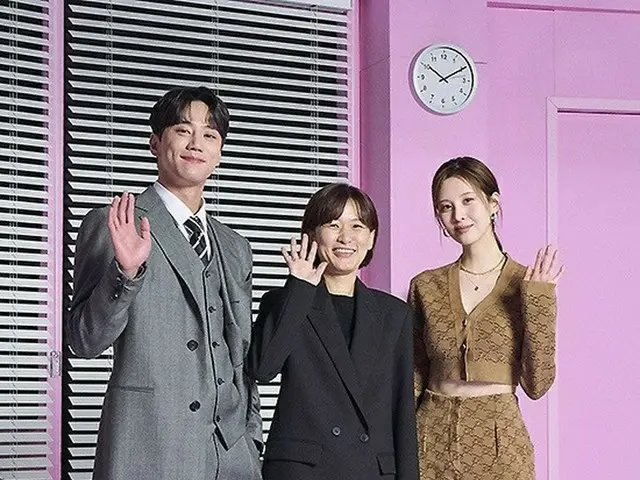 Seohyun (SNSD) & Jun (U-KISS) attended the production presentation of theNetflix movie ”Moral Sense-