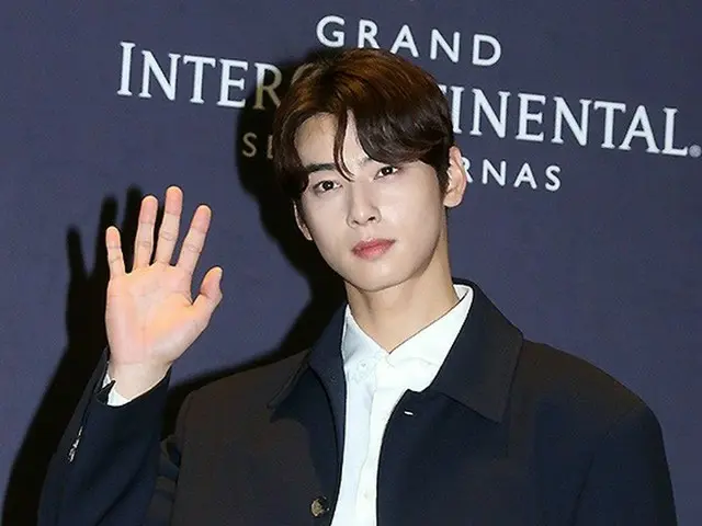 Cha EUN WOO (ASTRO), attended the wedding of Lee Seung Gi & Lee DaIn. . .