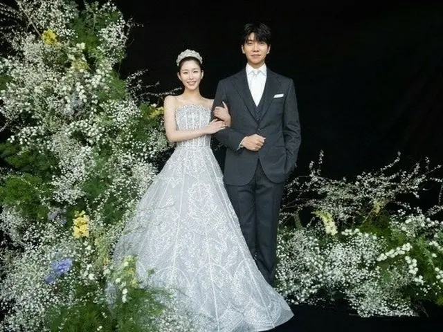 Lee Seung Gi & Lee DaIn's wedding was reportedly not attended by HOOK Entertainm