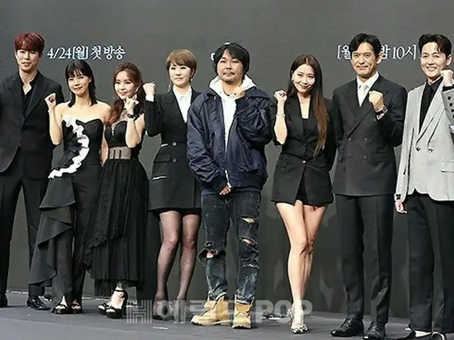 Kim Sun A, Oh Yoon Ah, Shin Eun Jung, Yoosung, Lee Jung Jin, Oh Ji Ho, and etc. 