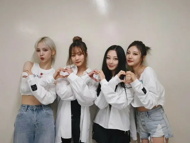 Former "SM Rookies" Hina reunited with "aespa" members and became a Hot Topic. .