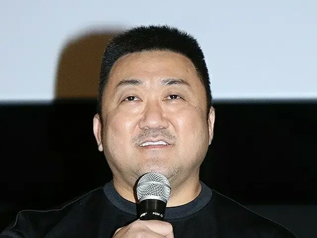 Actors Ma Dong Seok, Lee Jun Hyuk, and others appeared at the stage greeting of 