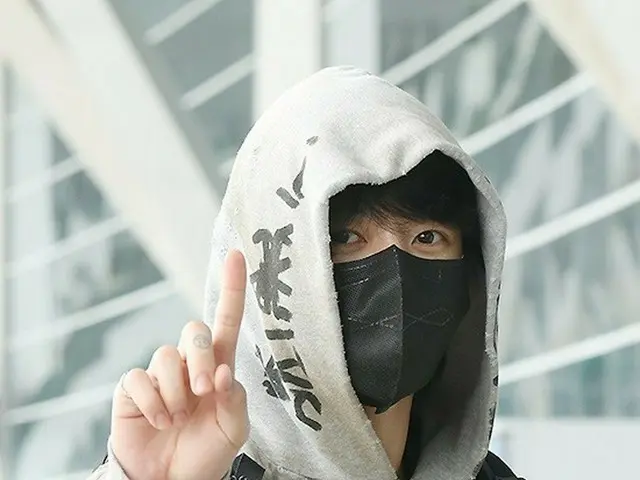 JUNG KOOK departed to the United States. . .