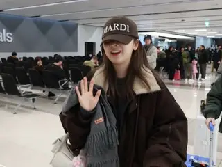 "NiziU" arrived in South Korea on the morning of the 8th @ Gimpo International A