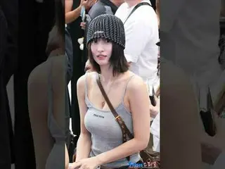 2507125 TWICE_ _  'THIS IS FOR' World Tour Airport Depart Fancam by 스피넬
 * Do no