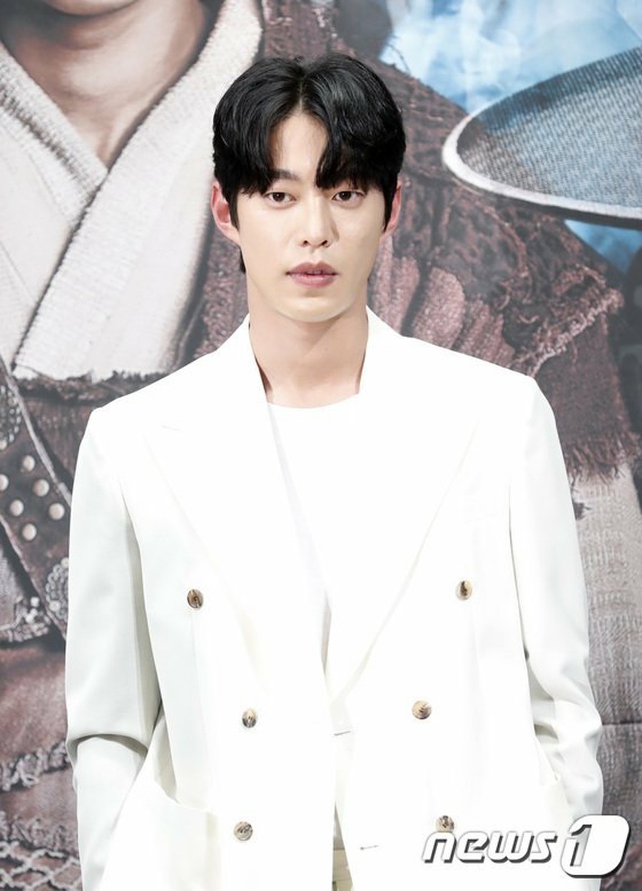 Actor Sung Won Suk made a special appearance onTV Series 