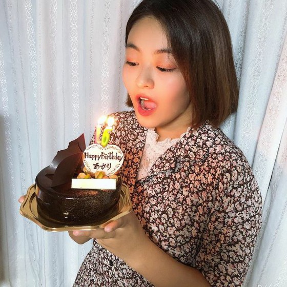 Akari, former member of "Nizi Project", celebrates her 16th birthday today (9/3)