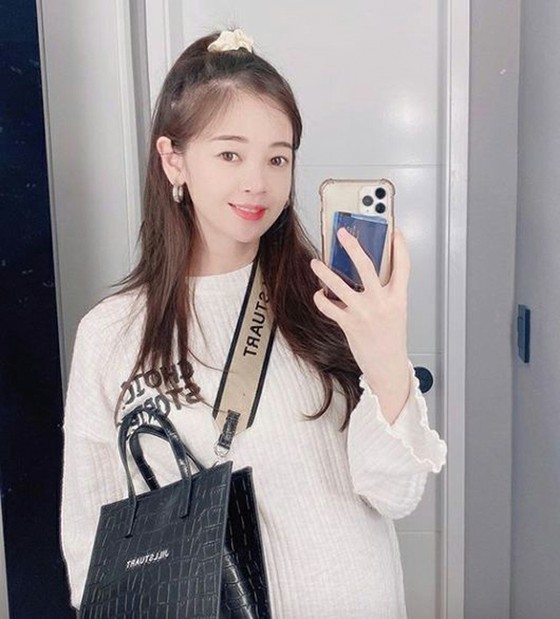 actress-kim-bomi-really-last-month-of-pregnancy-shows-slimness-that