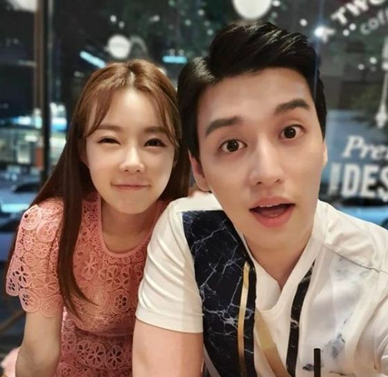 Eli Former U Kiss To Divorce 11 Year Older Model Ji Young Soo After 6 Years Of Marriage Wow Korea