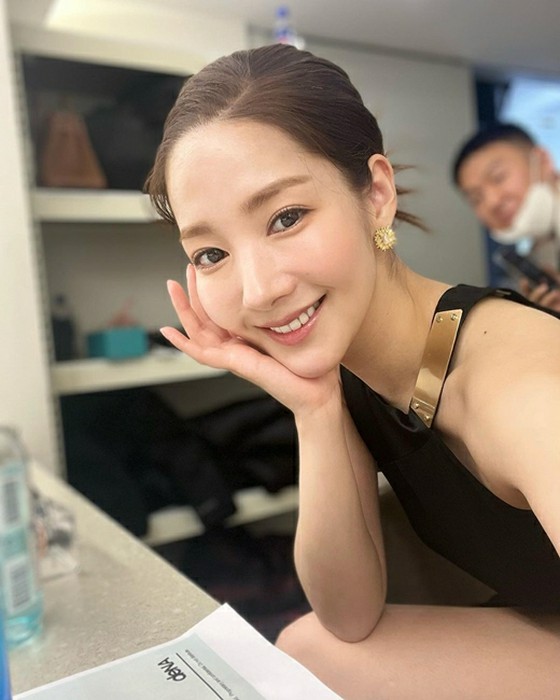 Actress Park Min Young, "Suddenly I'm very sick ..."